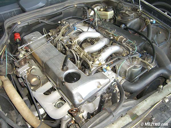 Mercedes 190D engine