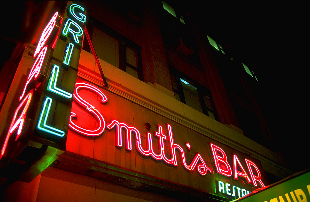 Smith's Bar photo, 1200 x 785 pixels