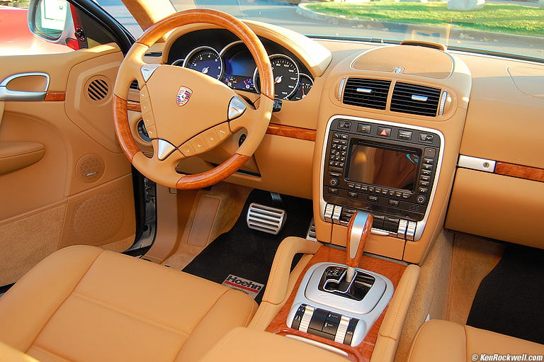 Porsche Cayenne Turbo S Interior