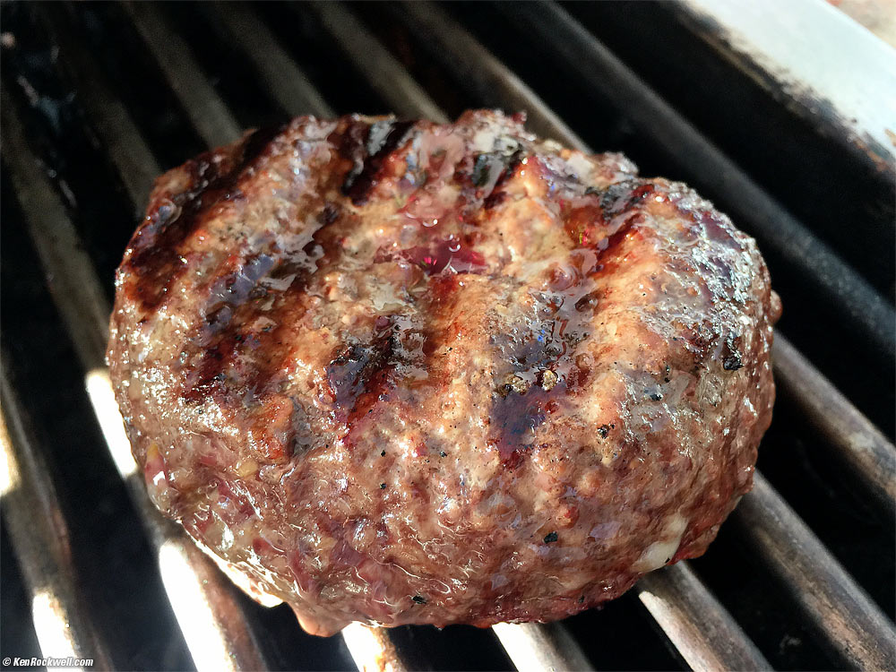 Hamburger on Pop's grill