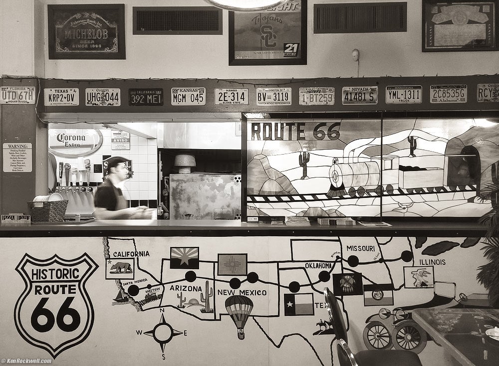 Route 66 Pizza interior, Barstow