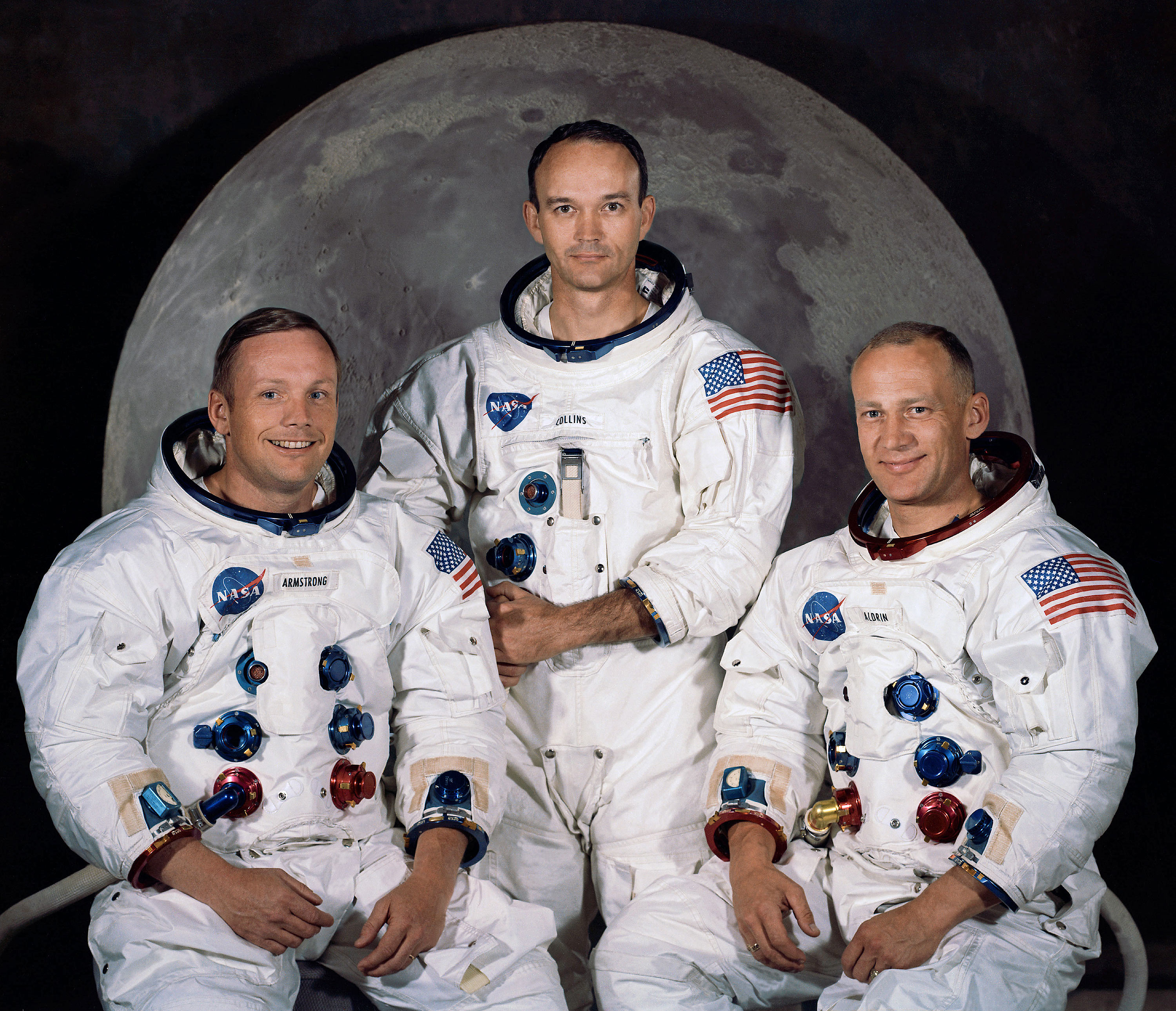 В каком году человек высадился на луну. Армстронг Олдрин и Коллинз.