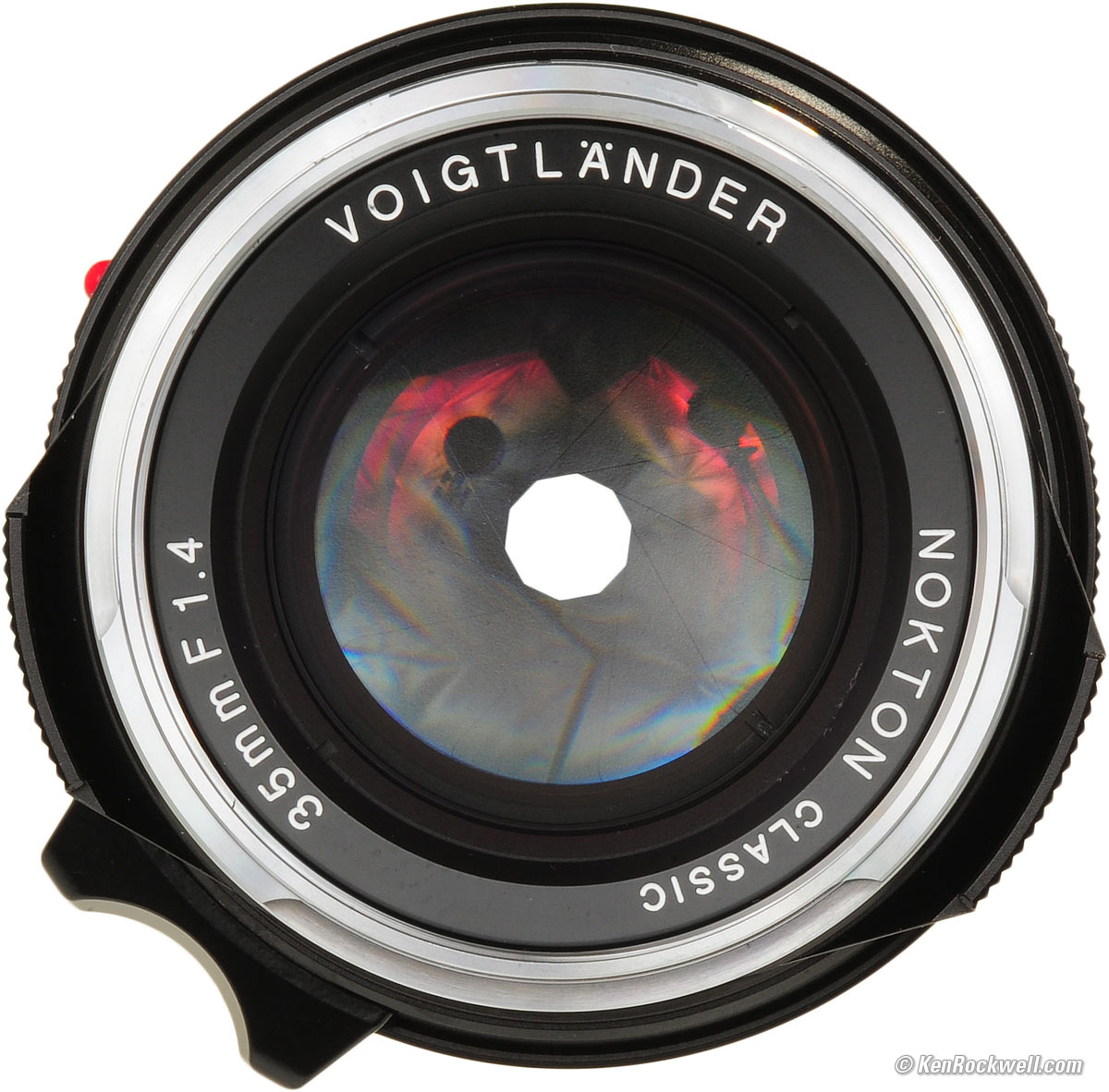 Voigtländer 35mm f/1.4 NOKTON Classic Review